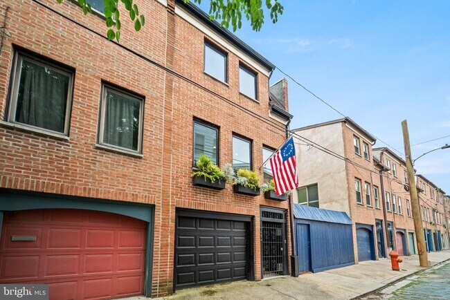 Primary Photo - 722 S Clifton St