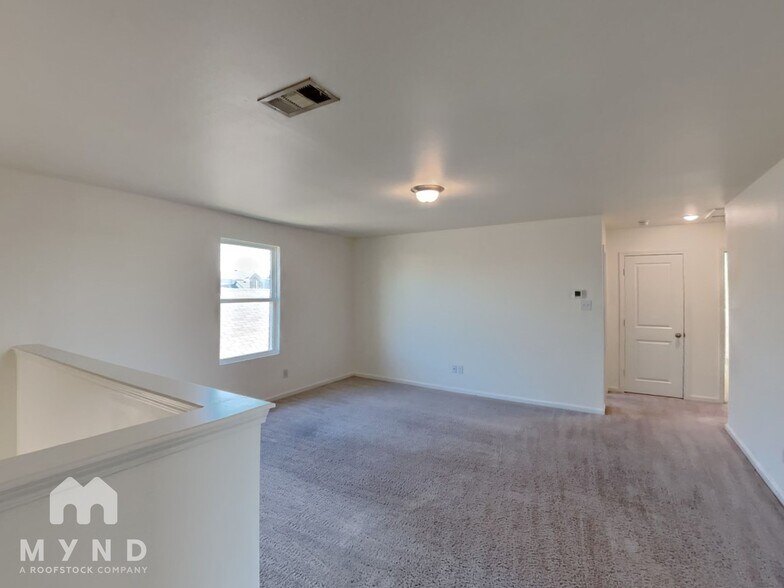 Building Photo - 6301 Tropicana Way