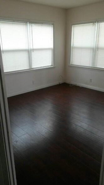 Building Photo - 820 Boylston St