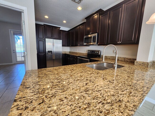 Building Photo - Beautiful LAKE NONA 3 Bedroom, 3 Bathroom ...