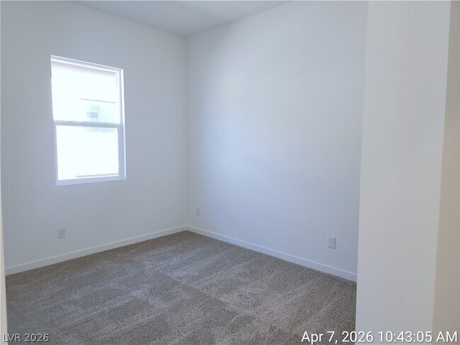 Building Photo - 96 Ibiza Lk Dr