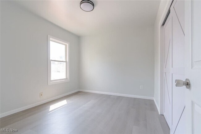 Building Photo - 11001 Ashbury Ave