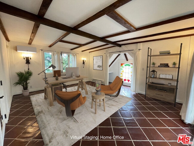 Building Photo - 2667 Lake View Terrace E