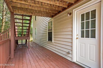 Building Photo - 4444 St Lucia Ln