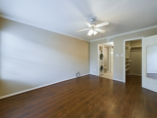 Building Photo - 2350 Bering Dr