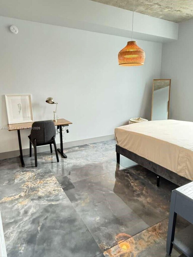 Building Photo - 234 NE 3rd St