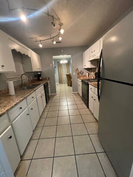 Building Photo - 1011 Barley Dr