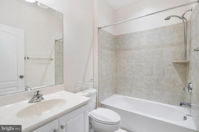 Building Photo - 8880 Olive Mae Cir