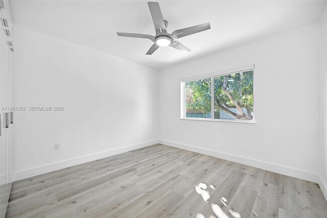 Building Photo - 876 NE 81st St