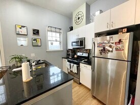 Building Photo - 195 W 3rd St