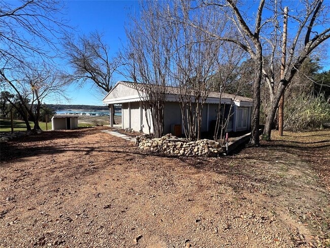 Building Photo - 17313 W Beach Rd