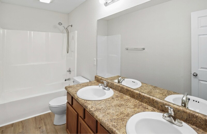 Building Photo - 330 Eagle Dr