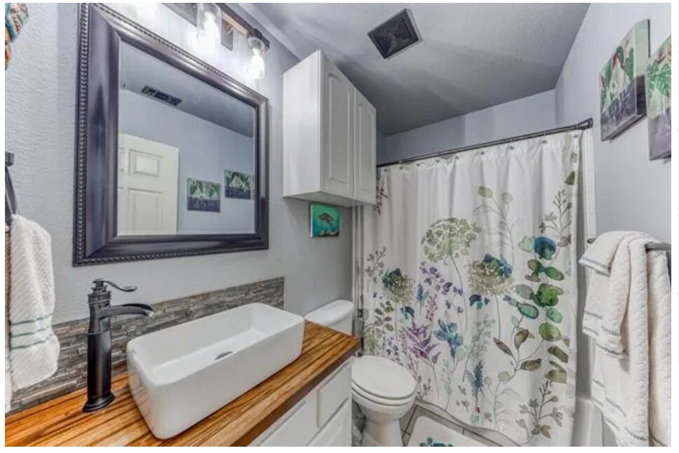 Building Photo - 6525 Sierra Madre Dr
