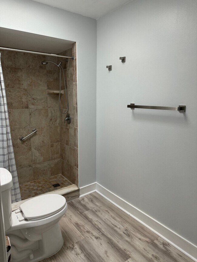 Building Photo - 1072 Crumpet Ct