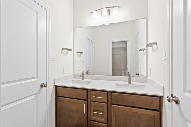 Building Photo - 12826 Raemoir Dr