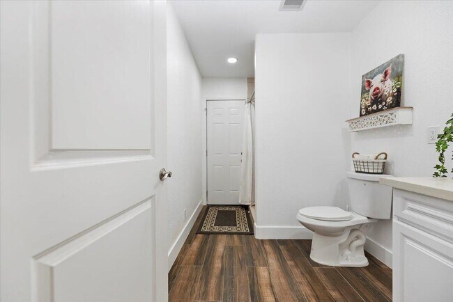 Building Photo - 32300 Shadow Mountain Ln