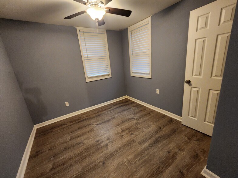 Building Photo - 1603 Richards St