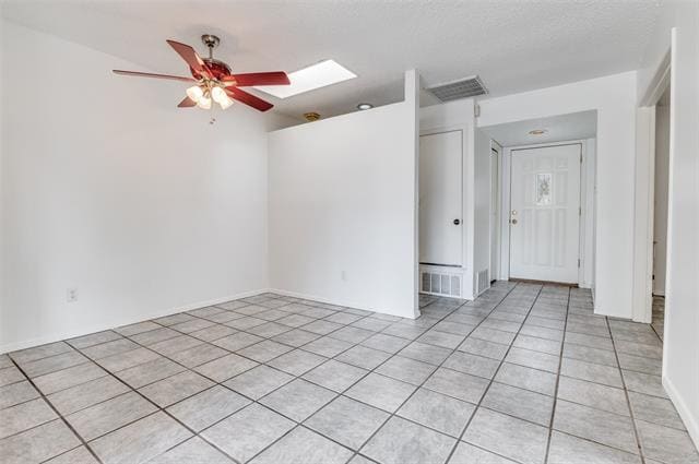 Building Photo - 18 Park Ln