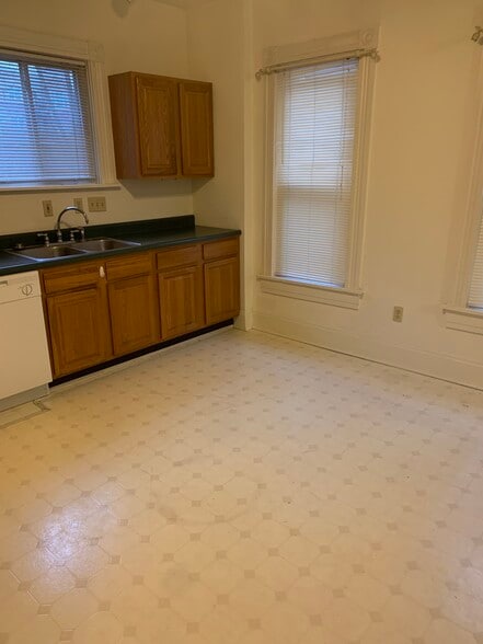 Building Photo - 3426 Walworth Ave