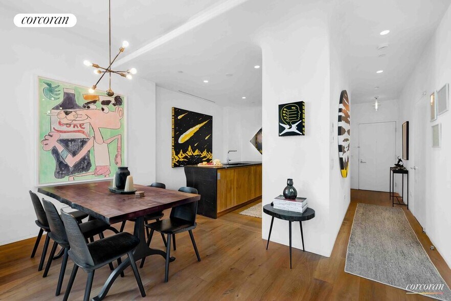 Building Photo - 325 W Broadway