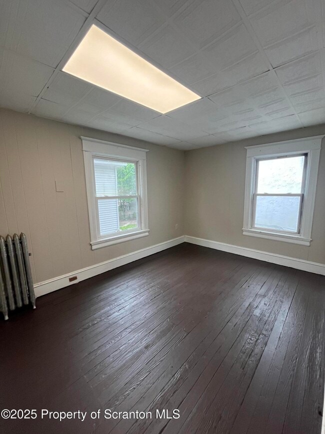 Building Photo - 304 Pittston Ave