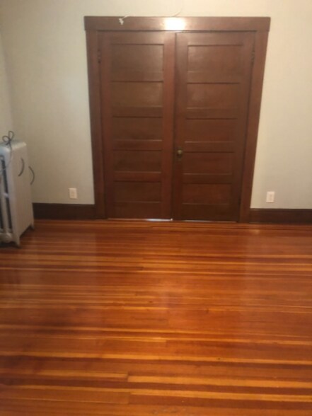 Building Photo - 18 Arch St