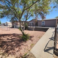 Building Photo - 21533 W Laura St
