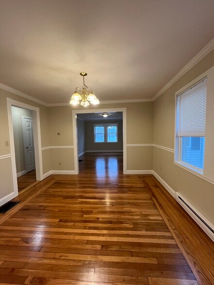 DINING ROOM - 48 Dee Rd