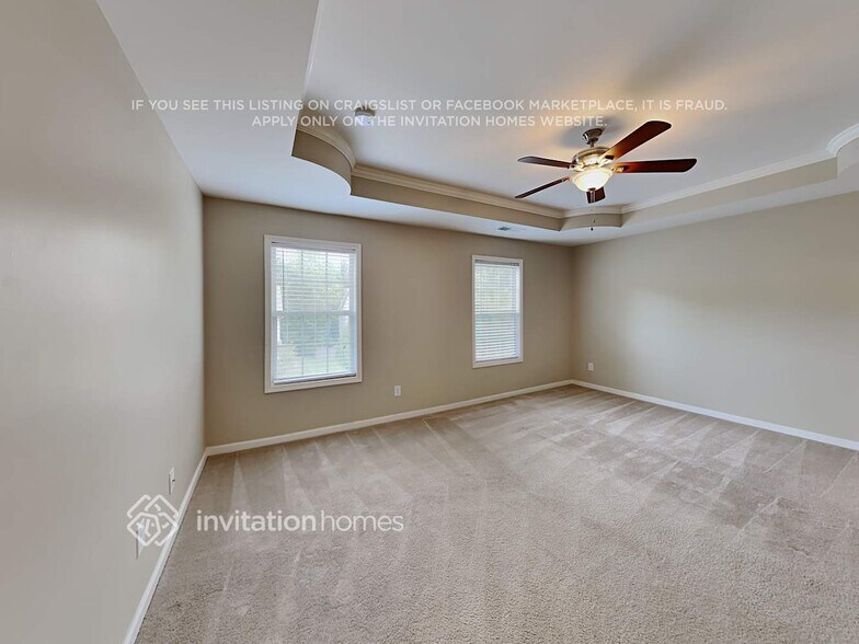 Building Photo - 5634 Elwood Cir