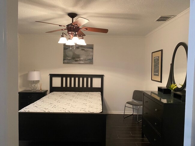 Building Photo - 2950 White Magnolia Loop