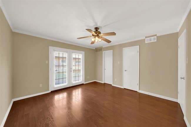 Building Photo - 1815 Commonwealth St