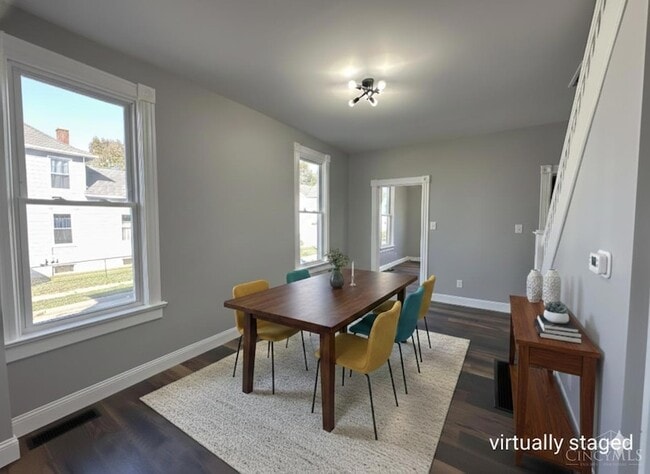 Building Photo - 504 Fairview Ave