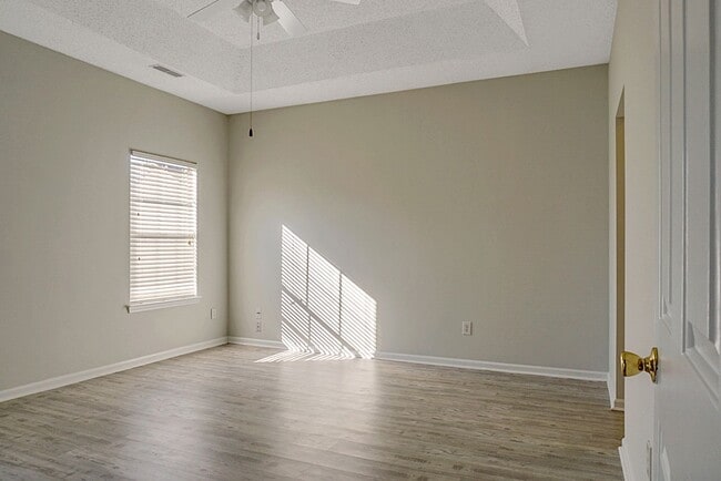Building Photo - Beautiful Home in Goose Creek 3 Bedroom/2 ...