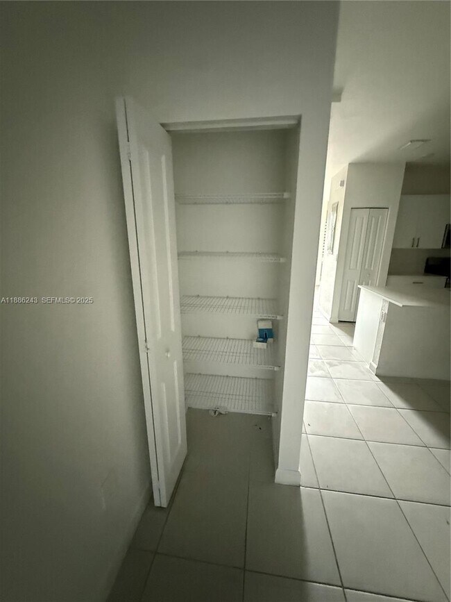 Building Photo - 26413 SW 149th Ave