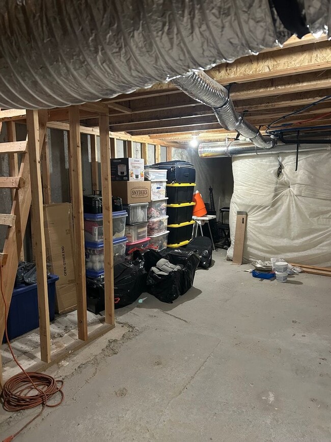 Building Photo - Gorgeous Townhome!!!