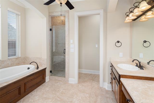 Building Photo - 11560 Mirage Ln