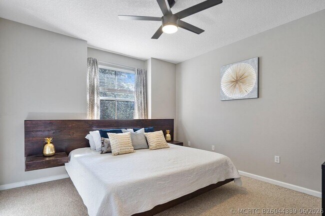 Building Photo - 2016 Alta Meadows Ln