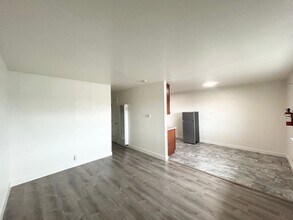 Building Photo - 3800 Waller Ave
