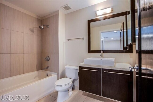 Building Photo - 8925 W Flamingo Rd