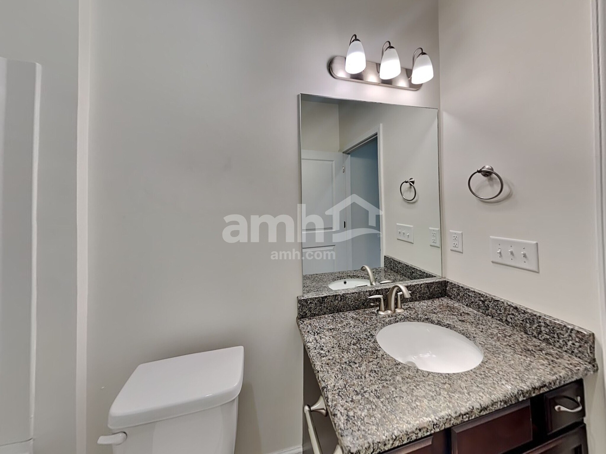 Building Photo - 535 Drema Ct