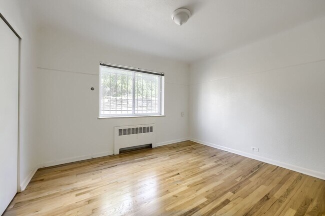 Building Photo - LOCATION!! LOCATION!! Beautiful 1 bedroom, 1 full bath condo in Capitol Hill neighborhood (1-mont...