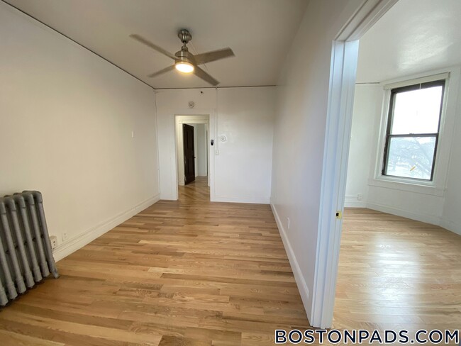 Building Photo - 91 Westland Ave