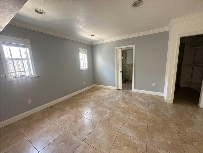 Building Photo - 7780 SW 28th St