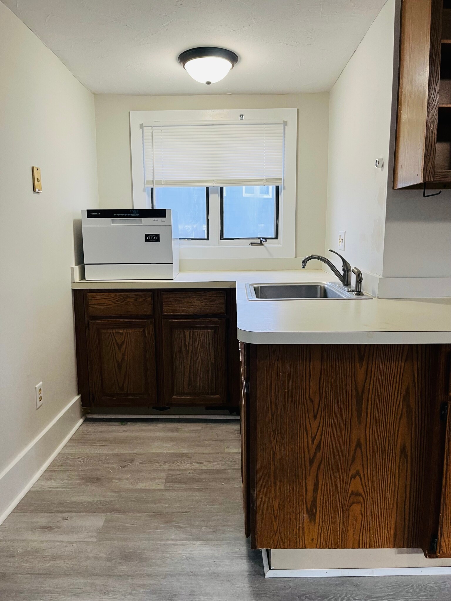 Building Photo - 36 Mount Pleasant Ave