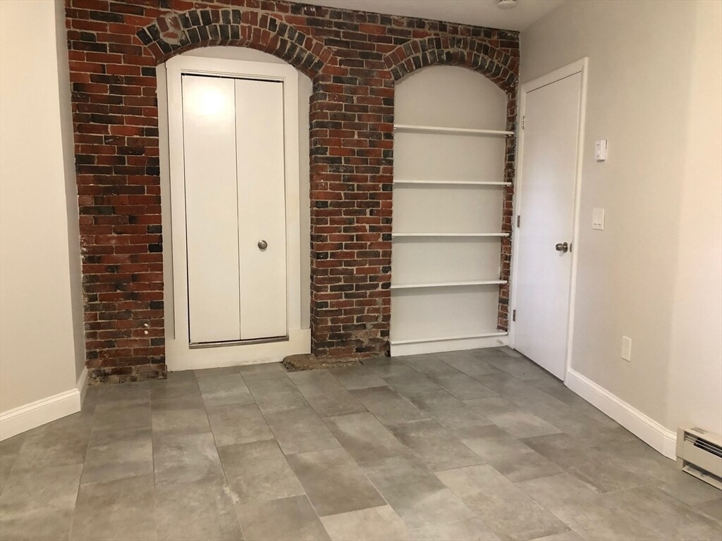 Building Photo - 78 W Concord St