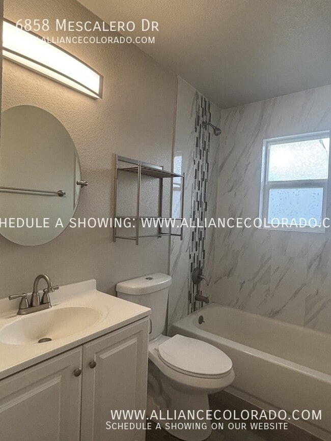 Building Photo - 6858 Mescalero Dr