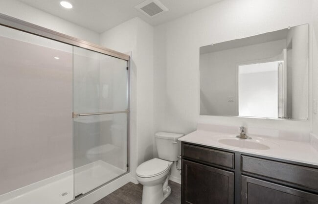 Building Photo - 2501 Desi Loop