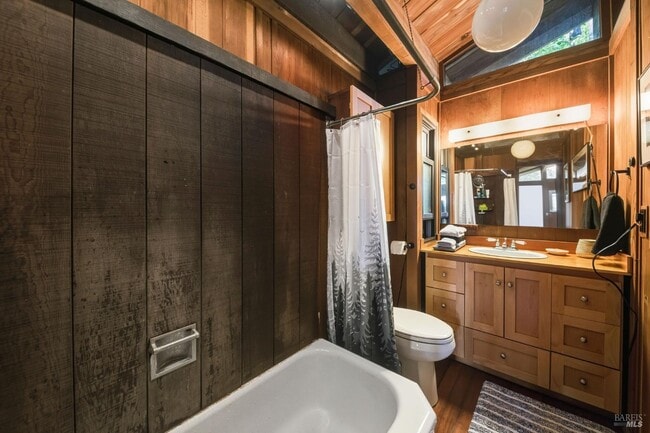 Building Photo - 22000 Timber Cove Rd