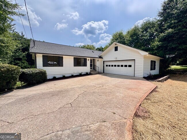 Building Photo - 3636 Hardy Rd