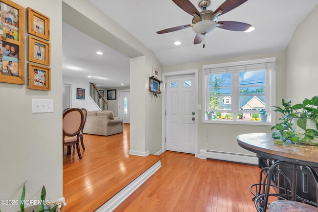 Building Photo - 519 Ryeside Ave